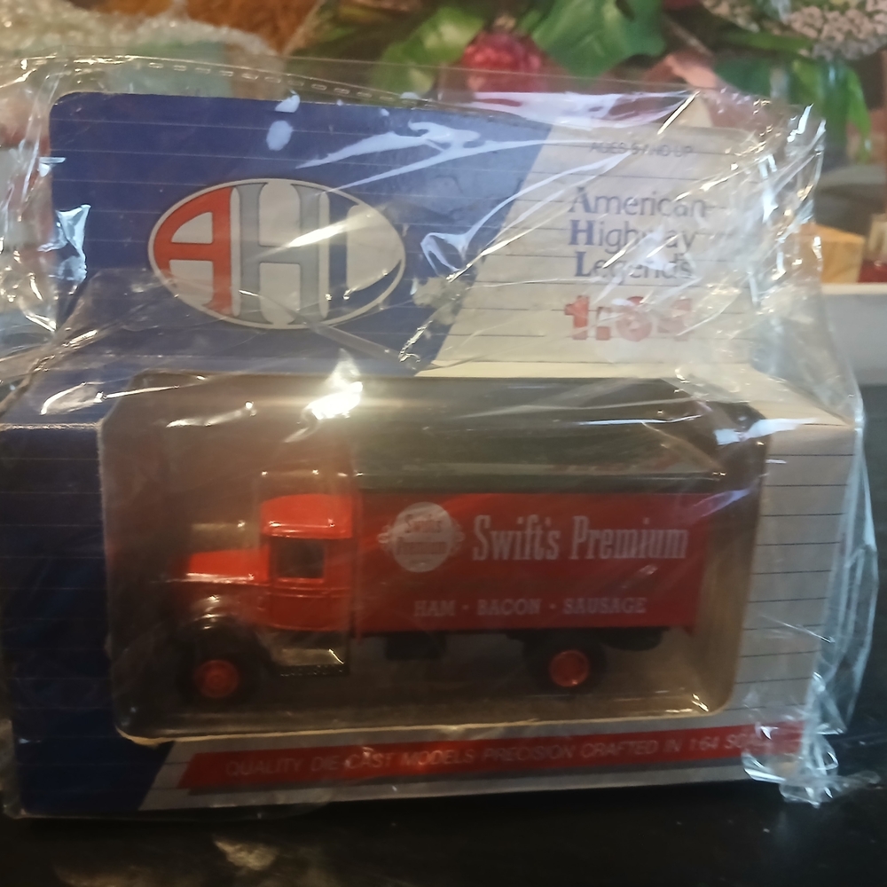 Swift's Premium Die-Cast Truck